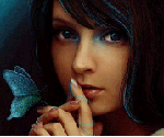 Девушка брюнетка с блестящей бабочкой; фэнтези аватарка анимированная 150×125px
