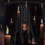 Рыжеволосая девушка в темном траурном зале среди свечей; фэнтези аватарка анимированная 150×150px