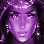 Лицо девушки, обвешенной сверкающими драгоценными украшениями, в фиолетовых тонах; аватарка анимированная 150×150px