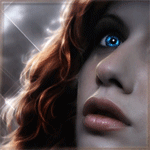 Рыжеволосая девушка с голубыми глазами; аватарка анимированная 150×150px