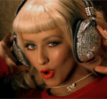 Гламурная девушка блондинка меломанка, поет в наушниках, вся такая в красном; анимированная аватарка 150×139px
